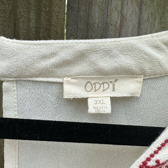 Oddy Boho Plus Size Flowy Embroidered Cold Shoulder Cream Tunic Blouse - Picture 4 of 8